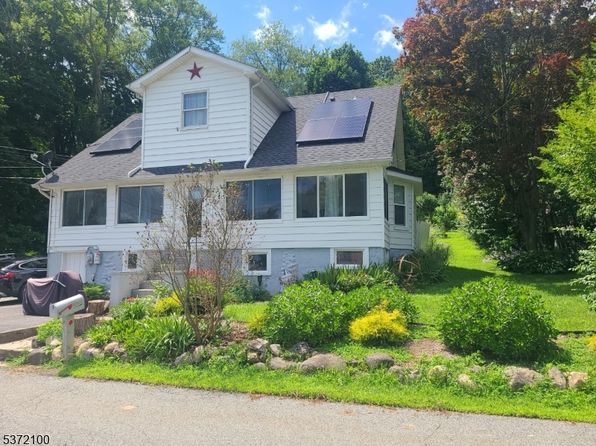 2 Coursen St