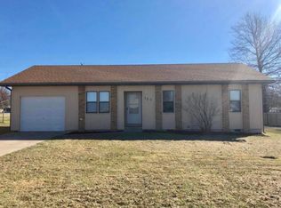 752 S Olive St, Marshfield, MO 65706