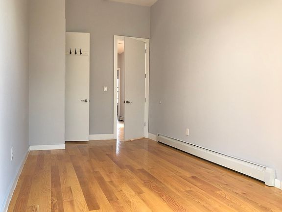 5th image of 280 Woodbine St APT 3