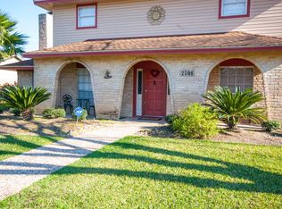2208 Quail Hollow Dr, Bryan, TX 77802