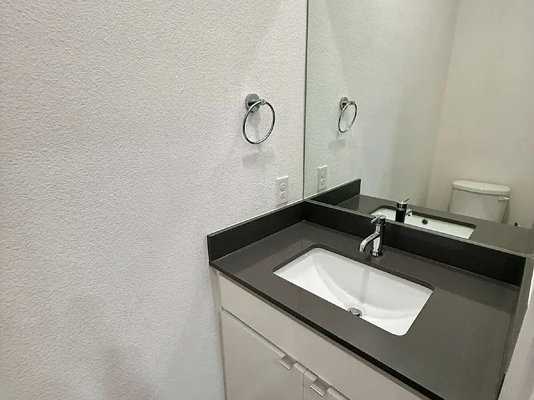 4211 Delano Pl #5B — Photo 11