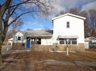 133 E Gamble St, Caro, MI 48723