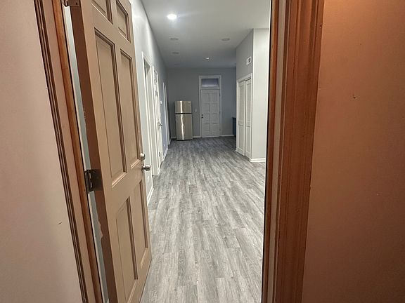 4th image of 3400 S Union Ave #1R