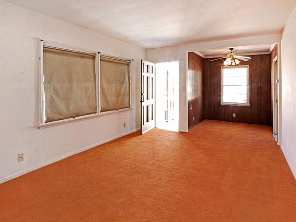 5th image of 20018 Archwood St