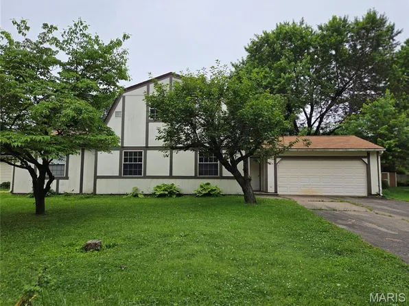 608 Cypress Ln, Sparta, IL 62286