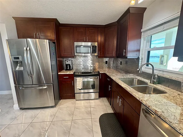 1230 Gulf Blvd #1402 — Photo 11