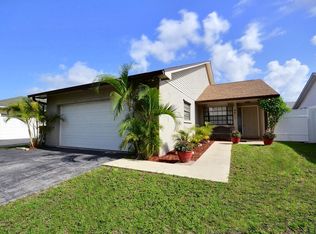 8411 SW 41st Ct, Davie, FL 33328