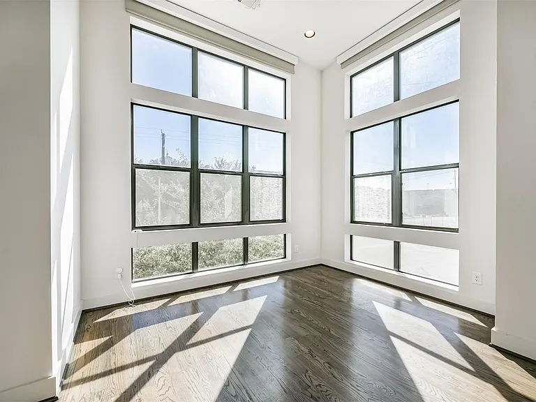 2824 Clay St — Photo 21