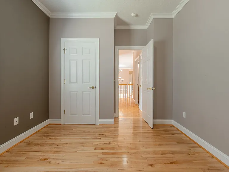 1701 Stratford View Dr — Photo 44