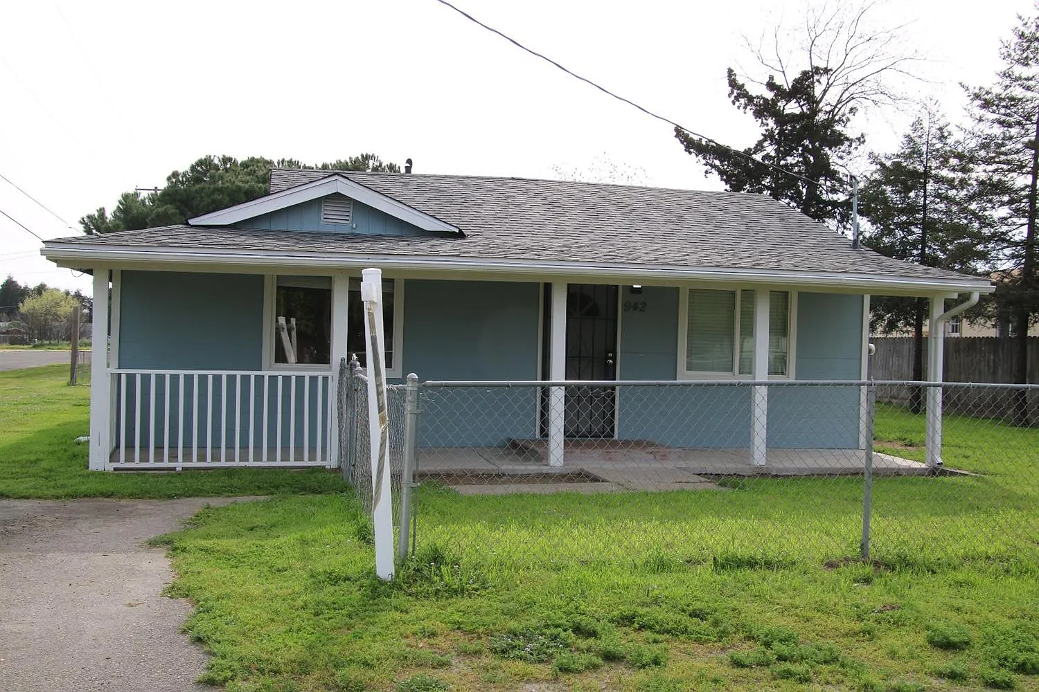 942 Elma St photo 1