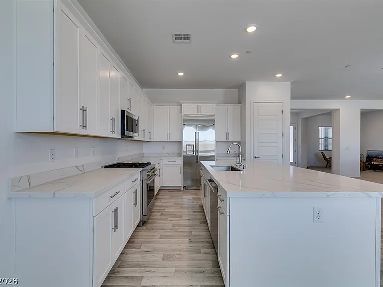 988 Edinburgh Fields Ct — Photo 23