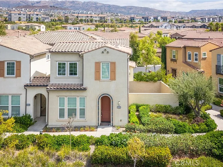 20328 Paseo Las Olivas — Photo 1