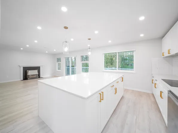 12344 234th St, Maple Ridge, BC V2X 0N7