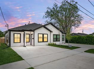 4661 Clover St #B, Houston, TX 77051