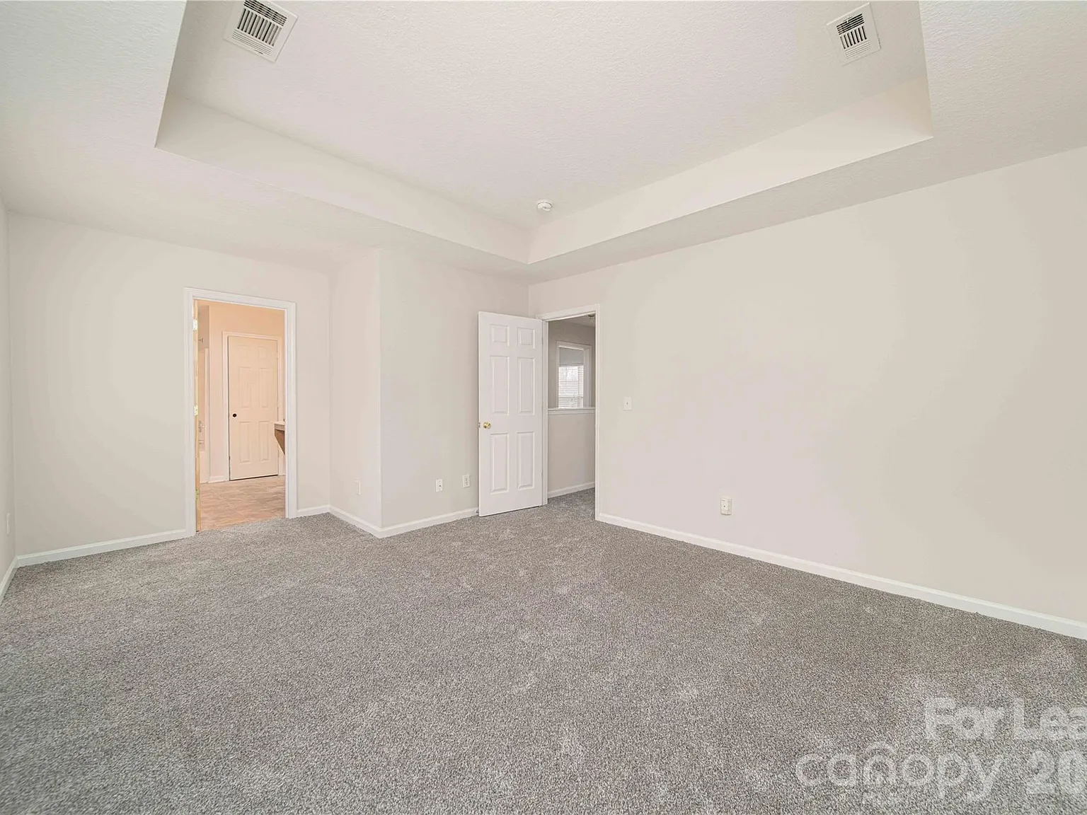 3 bed, 2.5 bath, 1345 sqft, $1,875 — Photo 4
