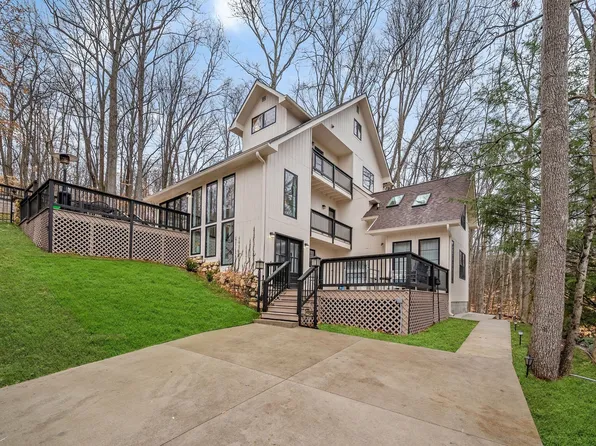 5010 Pine Hill Rd, Nashville, TN 37221