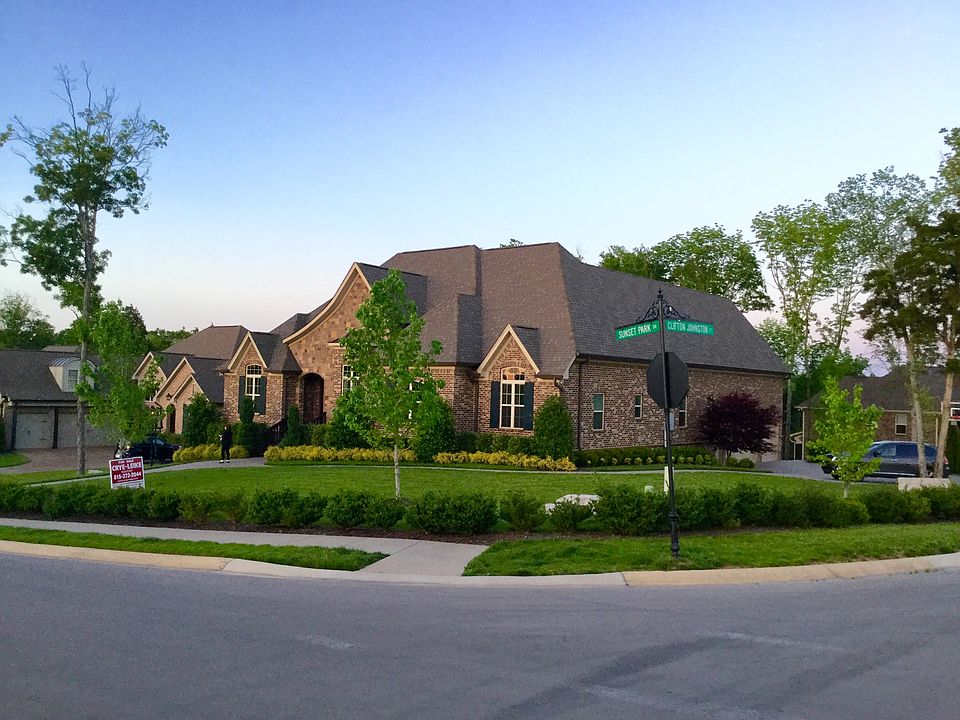 1st image of 1632 Sunset Park Dr
