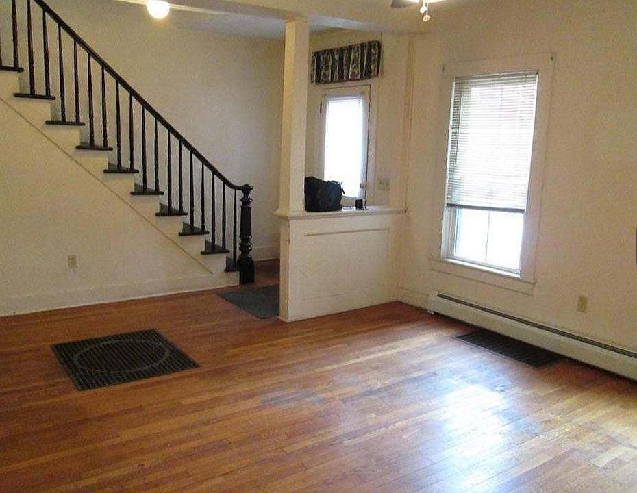 2nd image of 251 Summit St