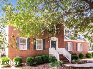 2011 Hutton Dr, Grayson, GA 30017