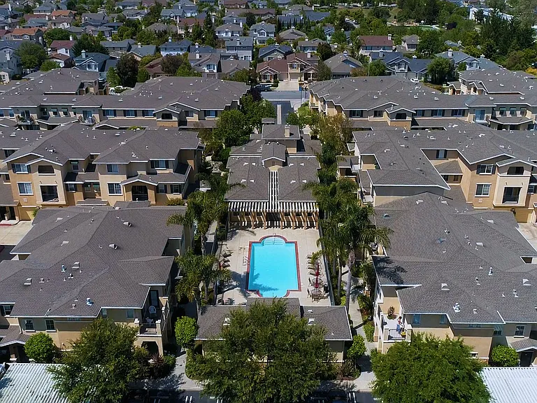 de Tolosa Ranch Apartments — Photo 94