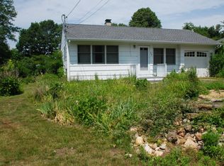 230 Oyster Ponds Ln, Orient, NY 11957