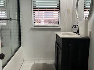 1532 E Poinsettia St, Long Beach, CA 90805