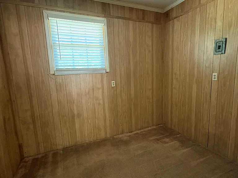 5620 Forest Ave — Photo 15