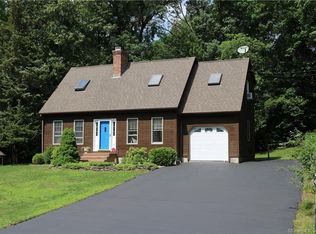 23 Old Tavern Rd, Norwich, CT 06360