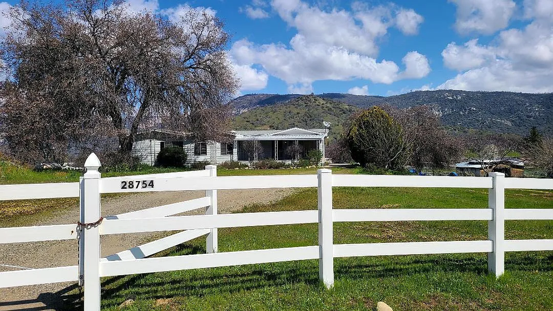 28754 Sandpiper Rd photo 1