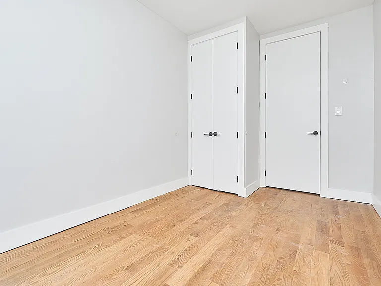 1421 Lincoln Pl #2B — Photo 8