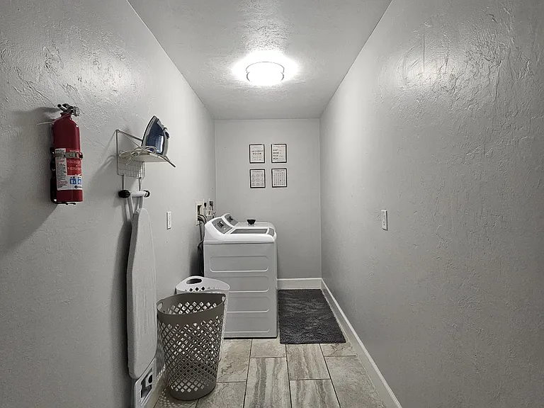118 SW 21st Ln — Photo 19