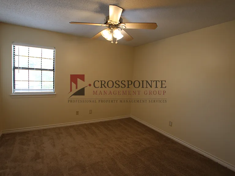 5875 Creekside Cir — Photo 26