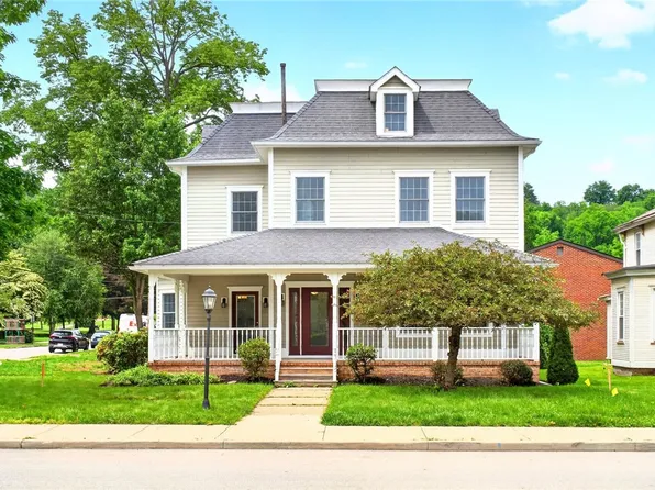 396 4th St, Beaver, PA 15009