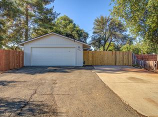 1204 3rd St, Redding, CA 96002
