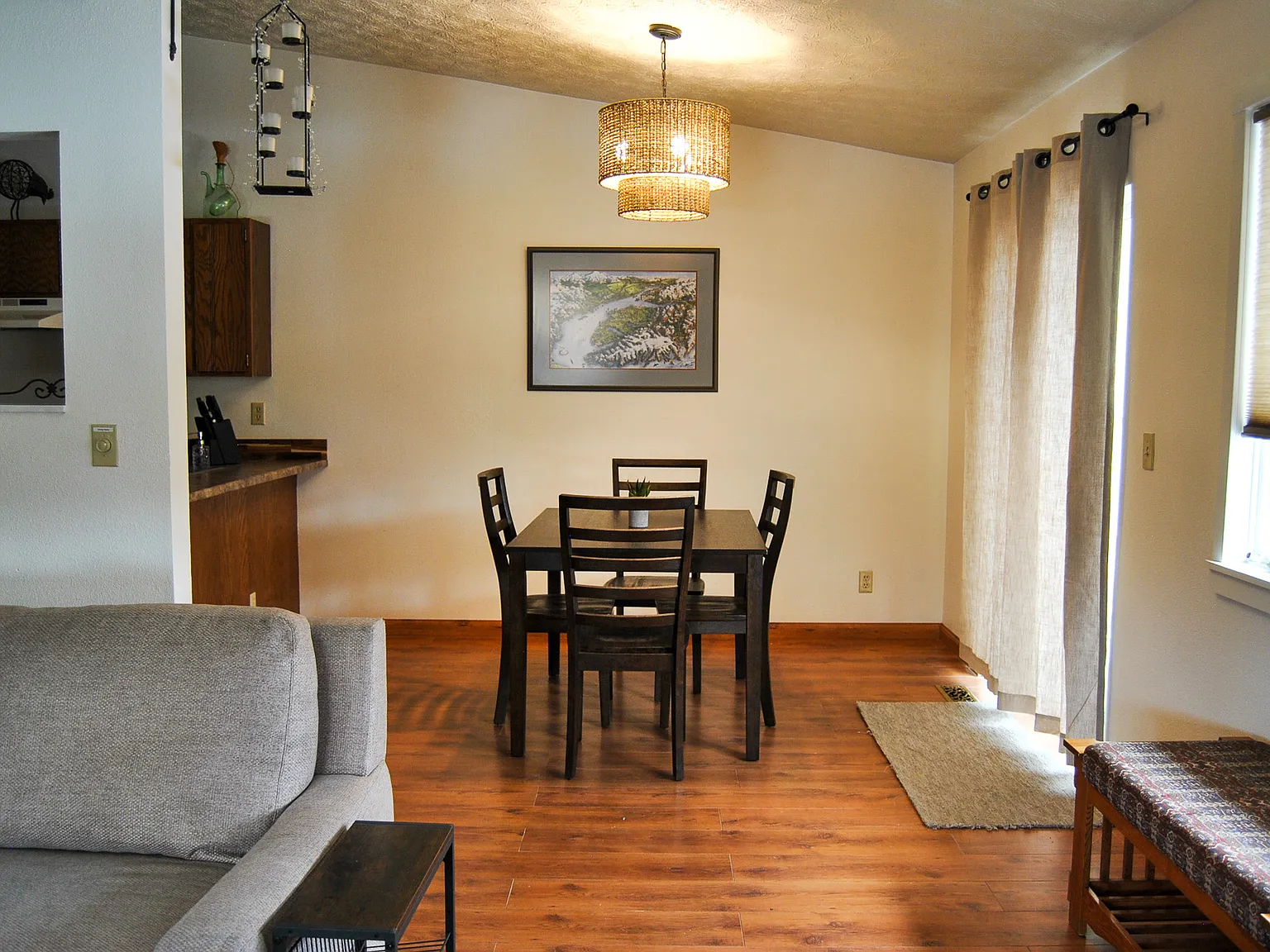 3 bed, 1512 sqft, $2,500 — Photo 4