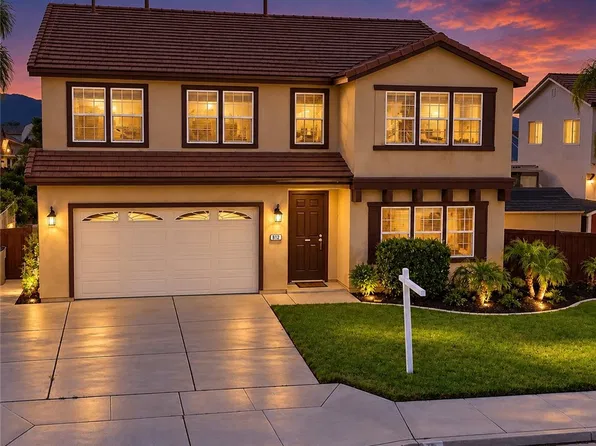 176 Nightfall Rd, San Jacinto, CA 92582