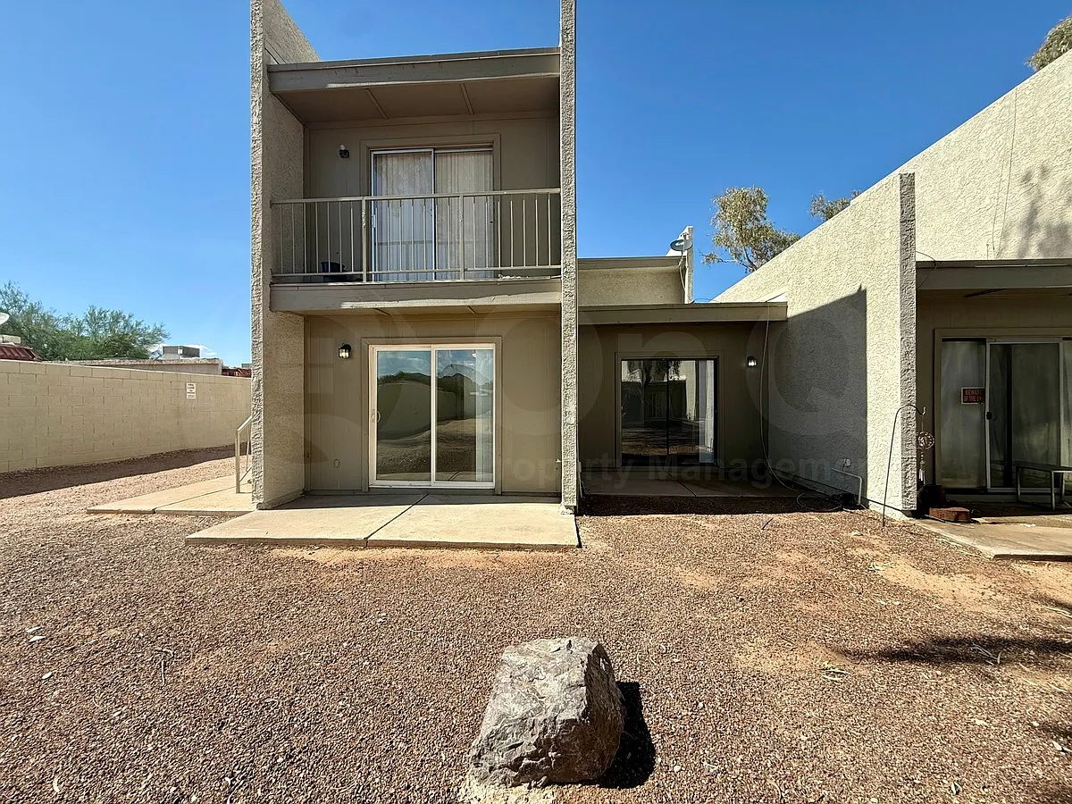 2801 E Marconi Ave — Photo 2