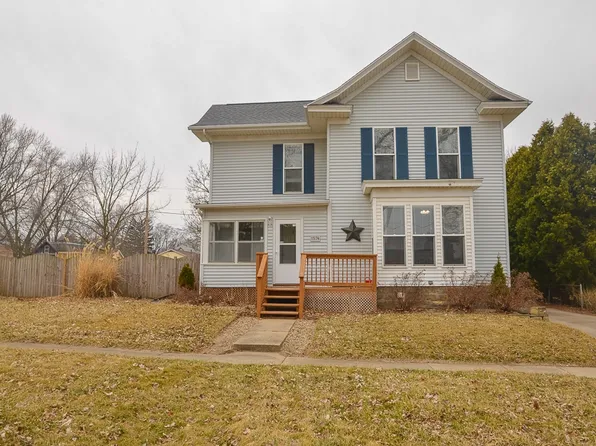 1574 11th St, Marion, IA 52302