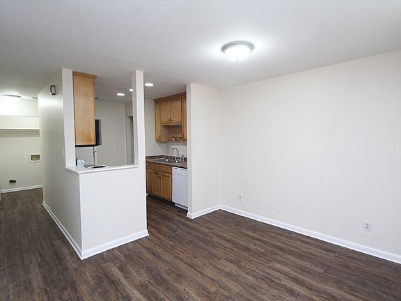 4th image of 5207 Charbar Dr APT B
