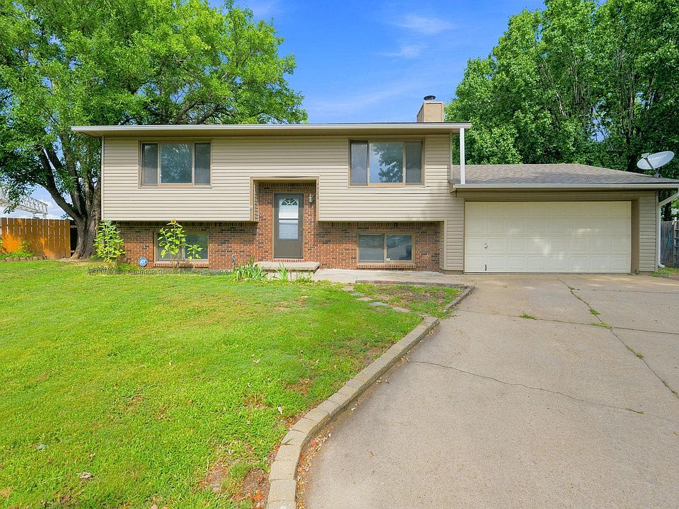 1st image of 4523 S Washington Ct