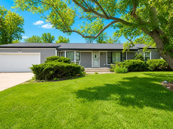 1635 Dun Lo Dr, Arlington Heights, IL 60004