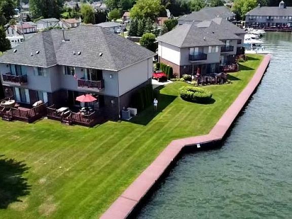 5th image of 29759 N Alexandra Ln
