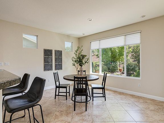 5th image of 2538 Walden View Ln