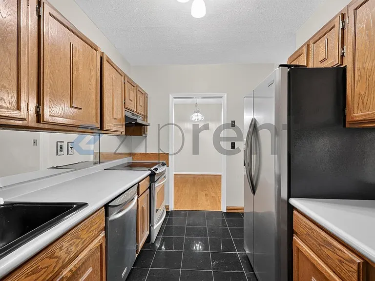 140 Kane St #A7 — Photo 10
