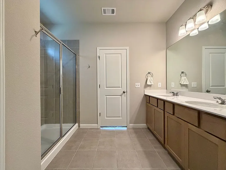 207 Cherry Blossom Ln — Photo 17