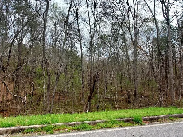 555 Vaughn Rd, Newnan, GA 30265