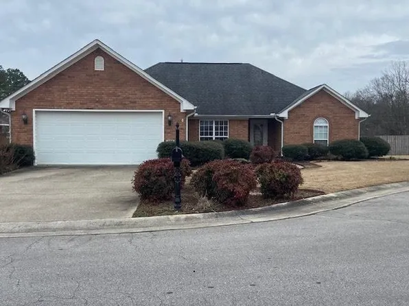 211 Casey Ln, Florence, AL 35633