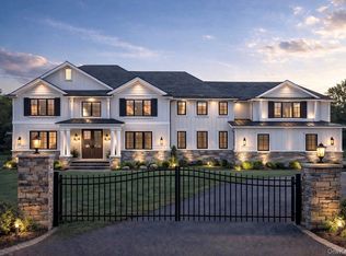 141 Old Cedar Swamp Rd, Jericho, NY 11753