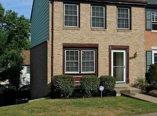 2072 Mayflower Dr, Woodbridge, VA 22192
