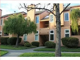 353 Tradewinds Dr photo 1